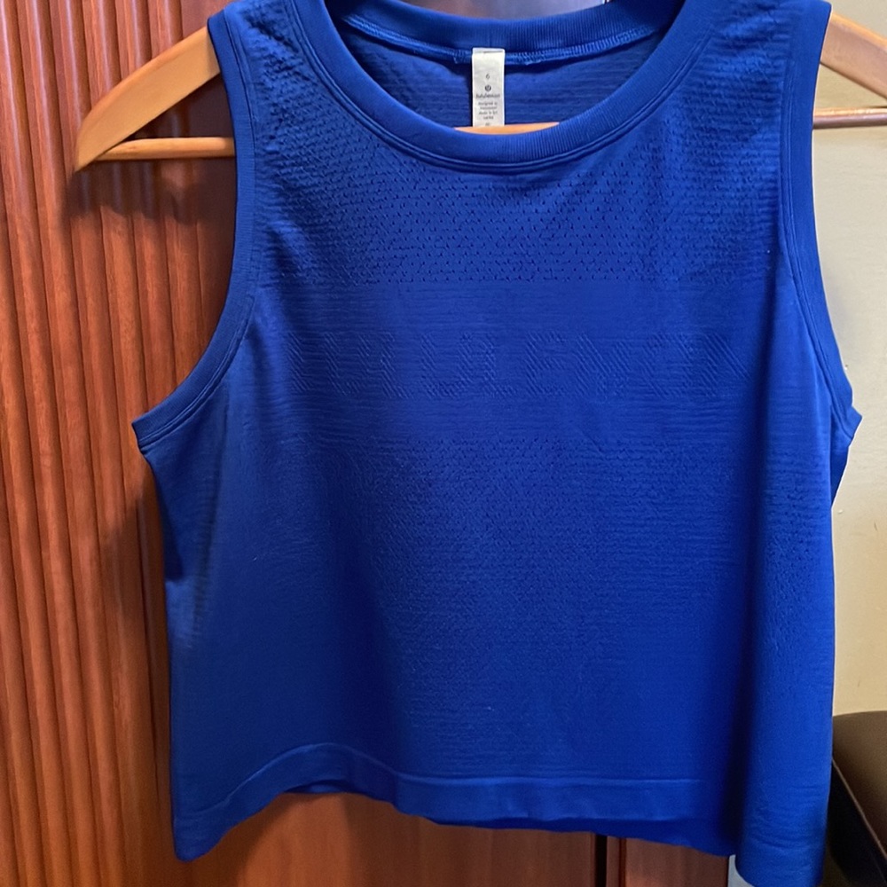 lululemon Breeze by Muscle Crop Tank Top